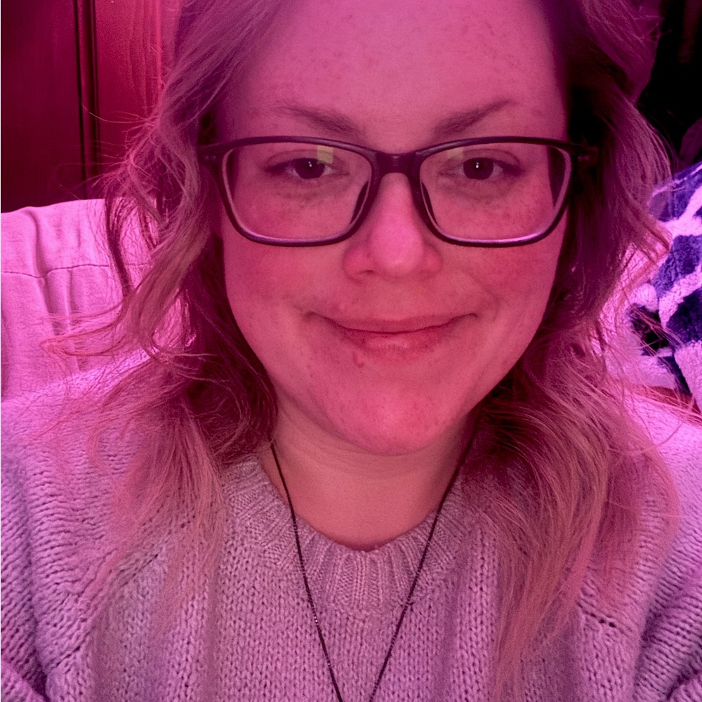 Meet your Posher, Kayla